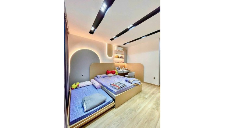 TP THỦ ĐỨC-HOÀNG DIỆU 2--TÔ VĨNH DIỆN-4,5M X 13M- 3 TẦNG-ĐƯỜNG 6M-GIÁ CHỈ 8,5 TỶ THƯƠNG LƯỢNG